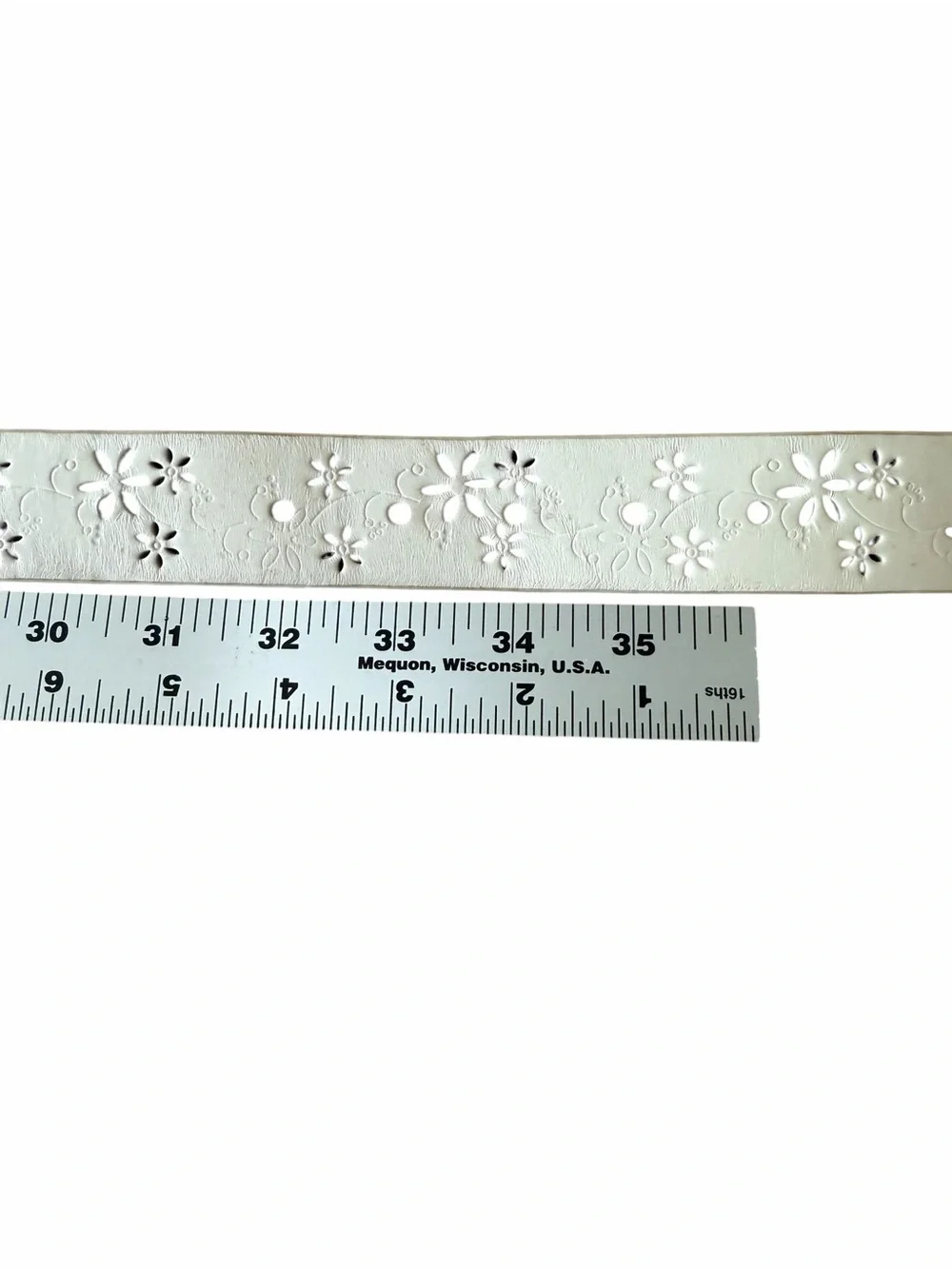 White Boho Floral Cutout Leather Belt Antique Silver Buckle Women's Medium